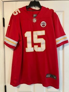 Kansas City Chiefs NFL Patrick Mahomes #15 Red Nike On Field Jersey Size XL